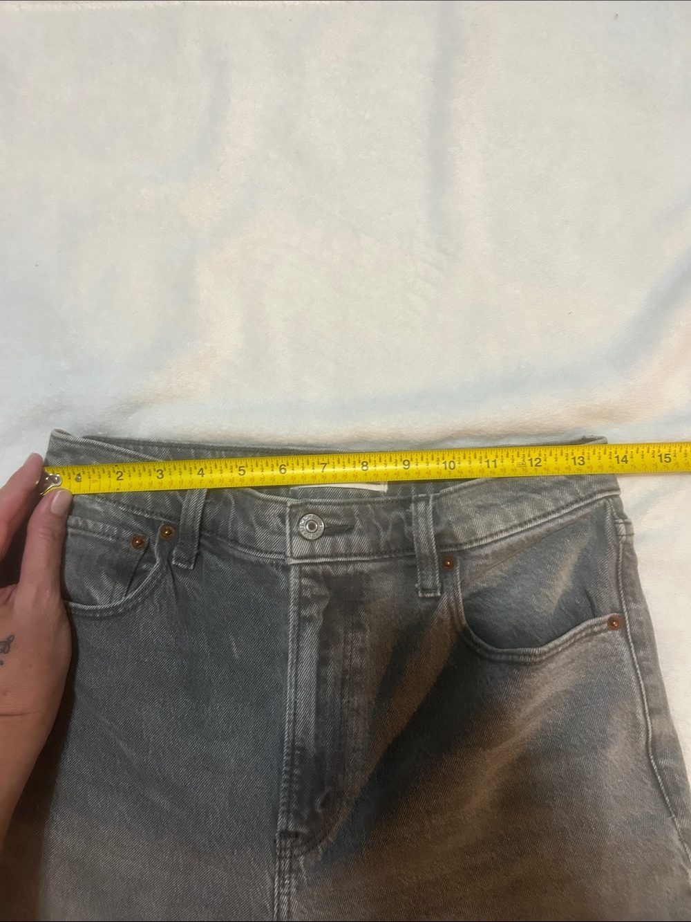 Abercrombie & Fitch Women's Jeans 90s Straight Ultra High Rise Grey 27 Short - Picture 3 of 8